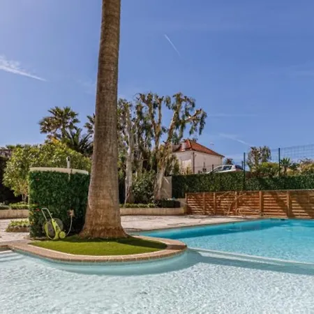 Casa vacanze Tamanaco 1-bedroom With Balcony Sea View And Pool Antibes